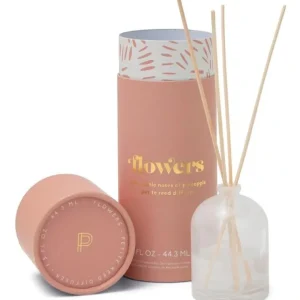 Petite Reed Diffuser - Flowers - cozylivehome.com | we sell a wide range of comfortable household items* Shop All