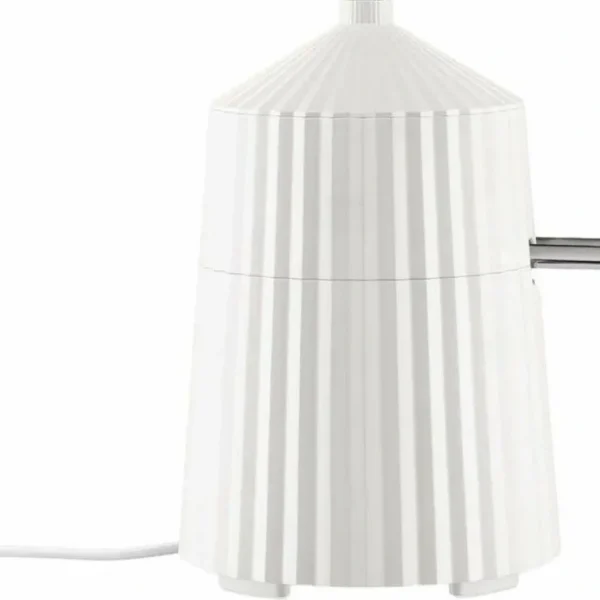 Plisse Citrus Squeezer - cozylivehome.com | we sell a wide range of comfortable household items* Shop All