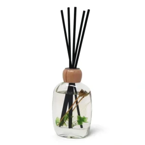 VD4380 Preserved Flower Reed Diffuser - Green Flower with Black Reeds - Lily of the Valley - cozylivehome.com | we sell a wide range of comfortable household items* Shop All